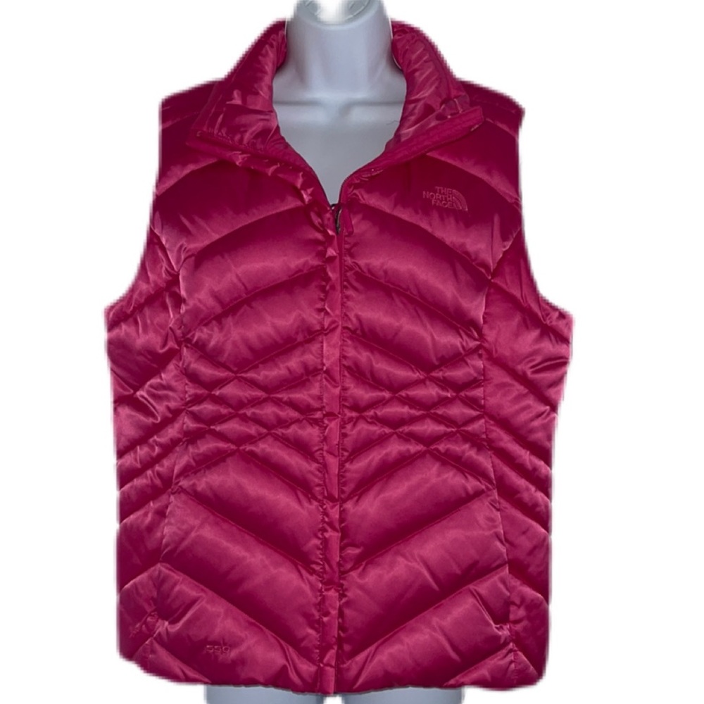 The North Face Women's Puffer Vest in Deep Pink